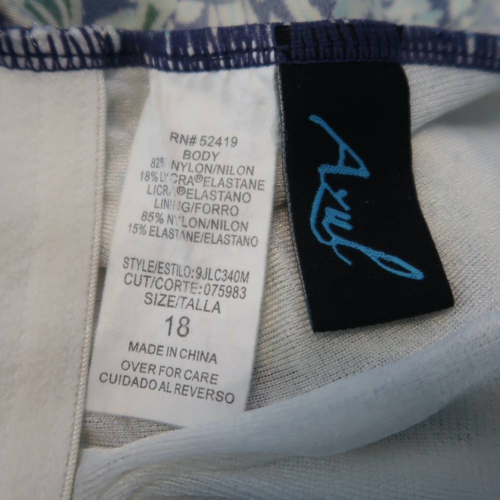 AYUL FLORAL SWIMSUIT DRESS-SIZE 18 - Picture 4 of 6